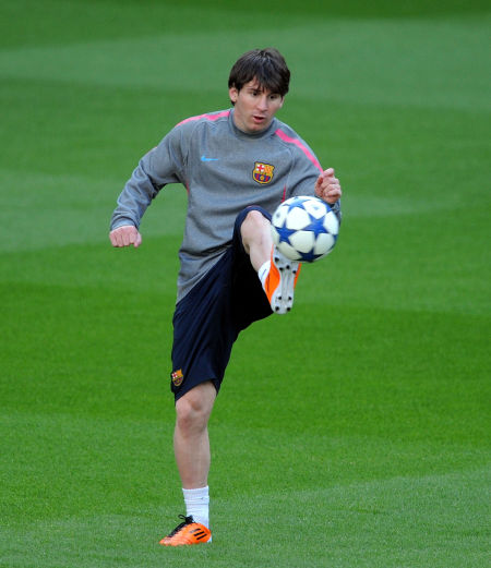 安布：在没中锋的情况下，普利希奇搭莱奥可能存在兼容问题