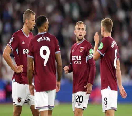 太攀蛇官方：队内得分王麦克维由于孩子出生，缺席今日对阵老鹰