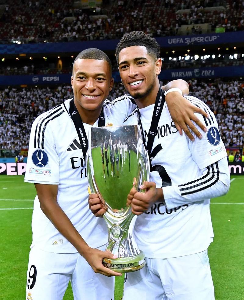 湖人防守端连续三场零封关键时段